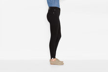 Load image into Gallery viewer, Levi's Commuter Skinny Jeans